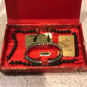 Vintage Nephrite Jade jewelry set in box